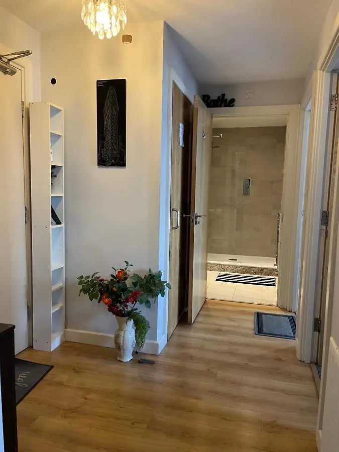 דירה London Luxury Holiday Home B בריטניה