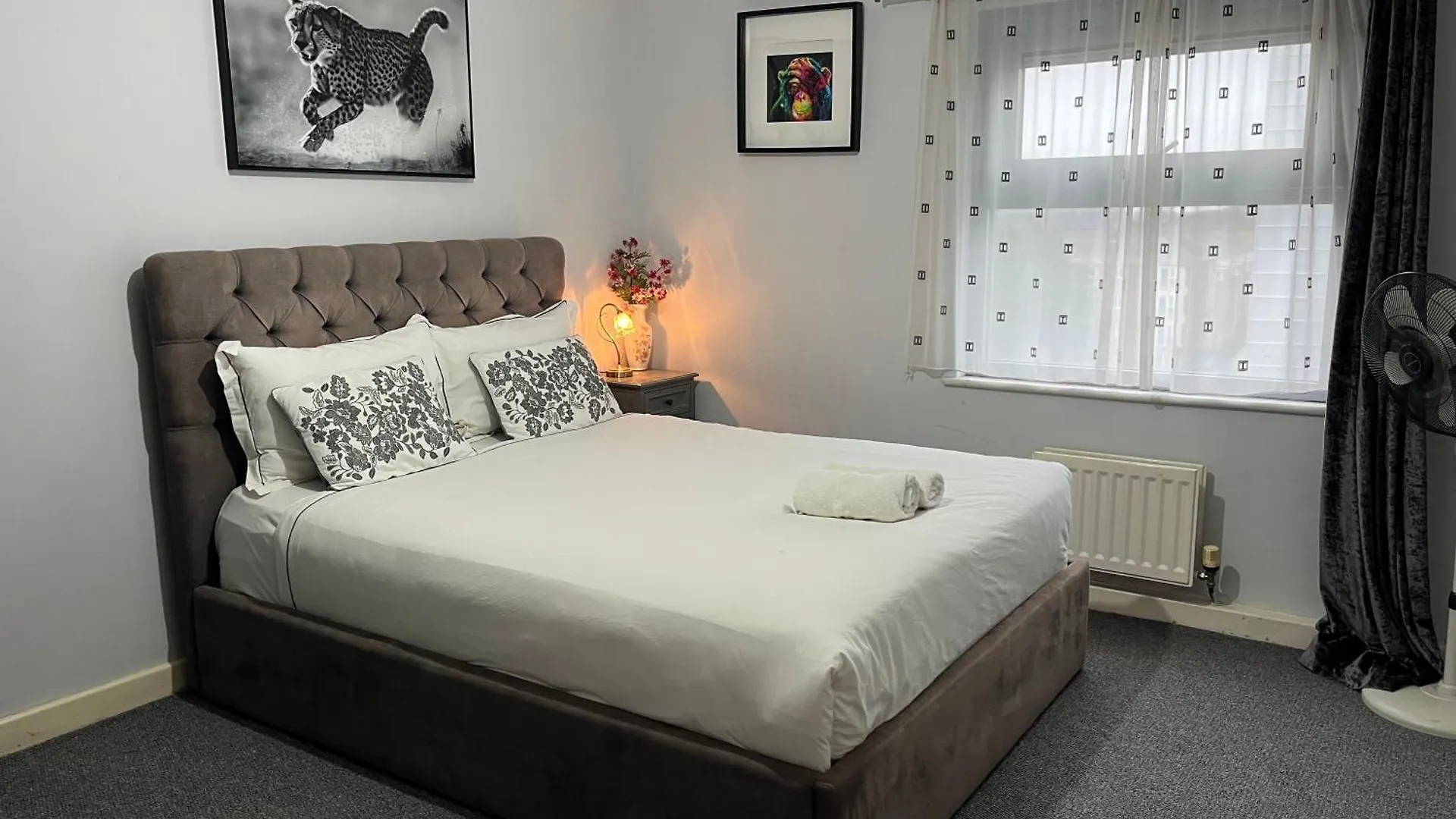 London Luxury Holiday Home B